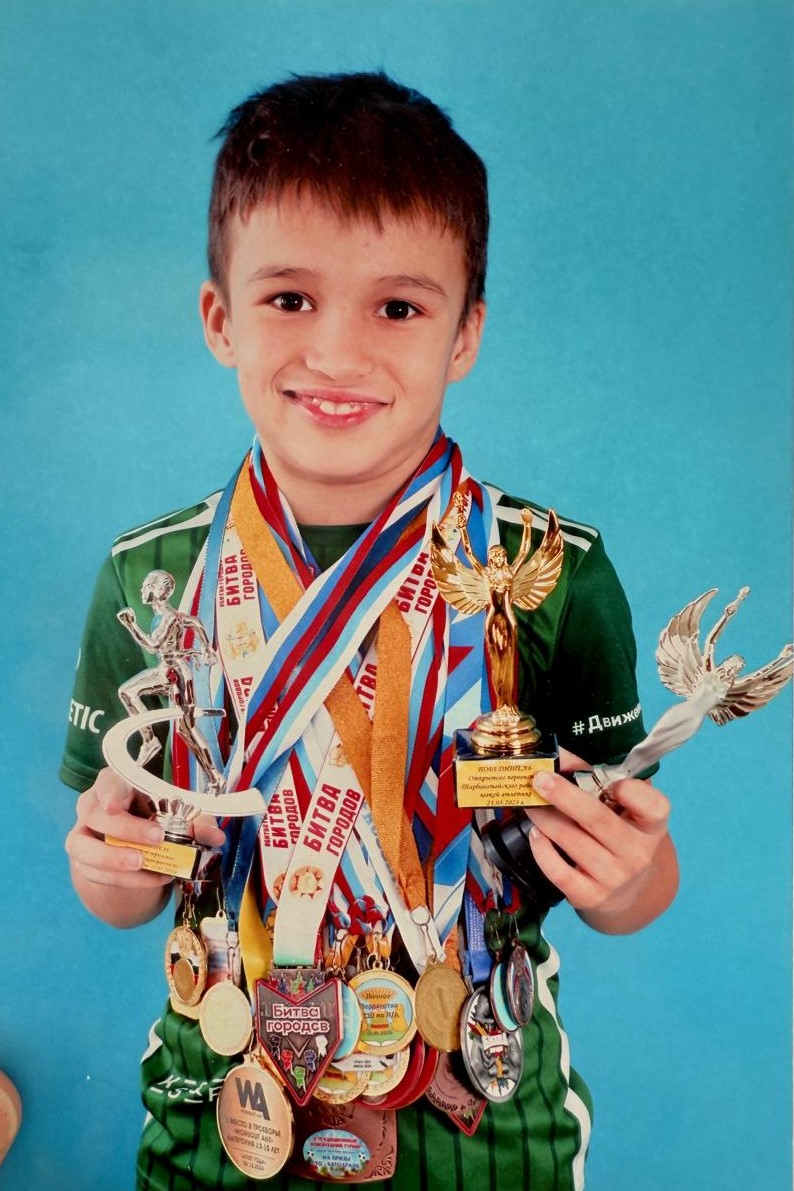 Собенников Владимир Андреевич.