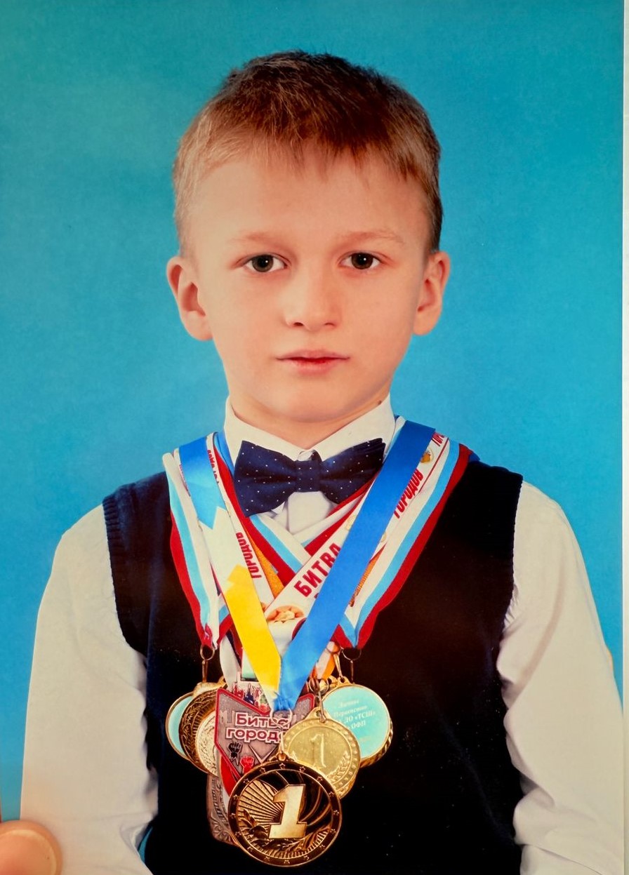 Собенников Ярослав Андреевич.